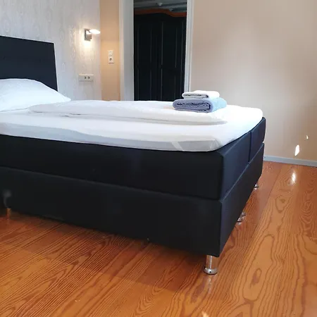 ゲストハウス Blauer Bock シュヴェービッシュ・ハル